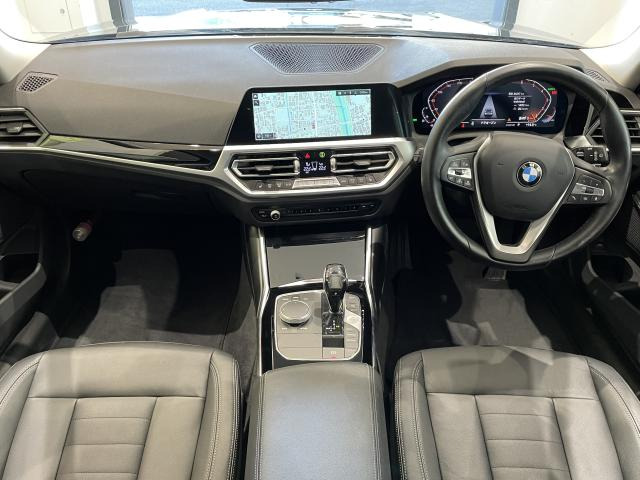 3シリーズツーリング320i