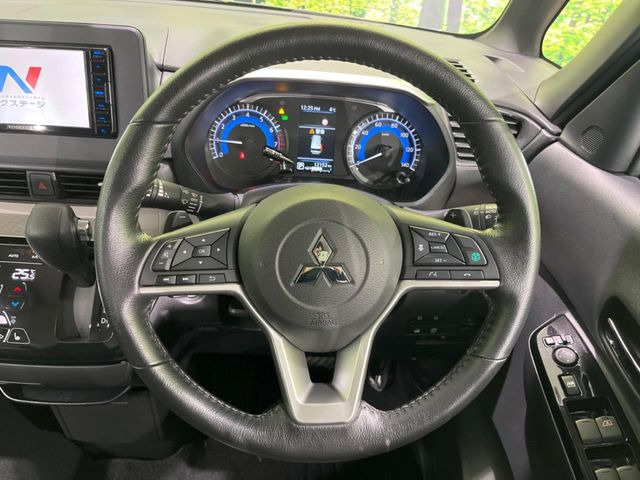 �y�����v�����X�e�A�����O�z�㎿�Ȋv���g�p���邱�ƂŁA��ɂ����������݂ƂĂ��^�]���₷���n���h���ł���