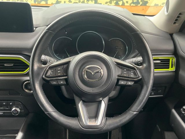 �y�����v�����X�e�A�����O�z�㎿�Ȋv���g�p���邱�ƂŁA��ɂ����������݂ƂĂ��^�]���₷���n���h���ł���