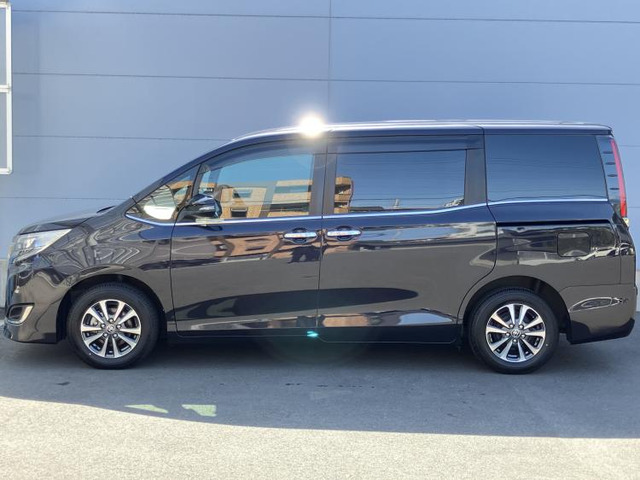 エスクァイア2.0 Gi プレミアムパッケージ ブラックテイラード