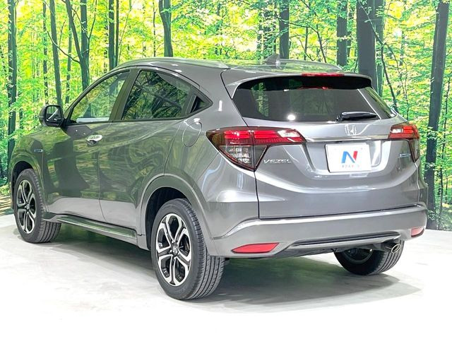 ☆全国のネクステージからお取り寄せが可能※!遠方の店舗に展示してあるクルマが気になる場合も、最寄りの店舗でご覧いただくことが可能です!是非私たちに要望をお聞かせください!※別途費用