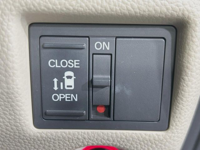 �y�p���[�X���C�h�h�A�z�X�}�[�g�L�[��^�]�Ȃ̃X�C�b�`�ŃX���C�h�h�A�̊J���\���d��������͂����ăh�A���J����K�v�������A���������q�l�ł��A�d���ו��������Ă��鎞�����N�ɊJ���߂ł��܂���