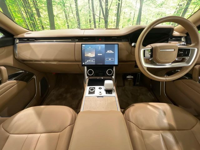 レンジローバーSV 4.4L P530 ロングホイールベース 4WD