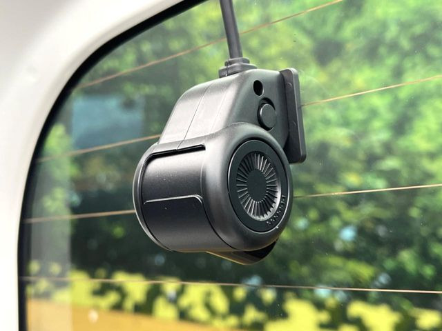 �y�h���C�u���R�[�_�[�z�h���C�u���R�[�_�[����!���s���͂������A������^�]�⎖�̂ɑ��������ہA�f���ŋL�^���A����̃��X�N�ɔ����܂��B���L�^�pSD�J�[�h�͂��q�l�����g�ł��������������K�v������܂��B