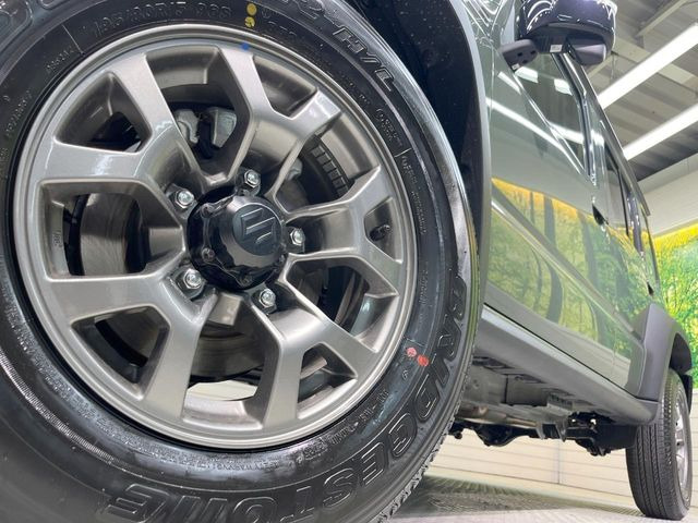 【純正15インチアルミホイール】外観にマッチした純正アルミホイールを装着しております。各種社外アルミホイールや、スタッドレスタイヤも取扱いしております。是非ご相談ください♪