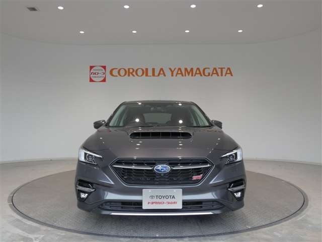 レヴォーグ1.8 STI スポーツ 4WD