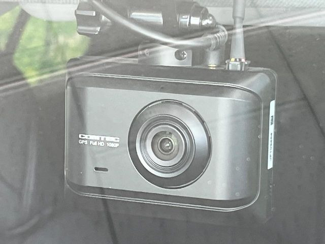 �y�h���C�u���R�[�_�[�z�h���C�u���R�[�_�[����!���s���͂������A������^�]�⎖�̂ɑ��������ہA�f���ŋL�^���A����̃��X�N�ɔ����܂��B���L�^�pSD�J�[�h�͂��q�l�����g�ł��������������K�v������܂��B