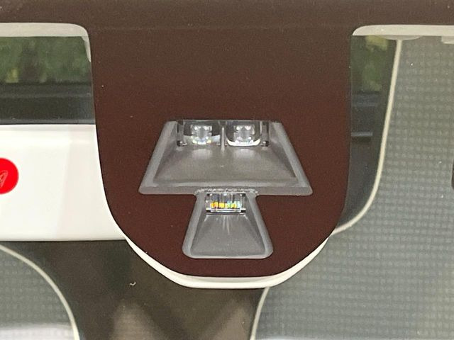 �y�X�Y�L �Z�[�t�e�B�T�|�[�g�z���s���ɑO���̎ԗ�����F�����A�Փ˂������Ȏ��͌x��ƃu���[�L�ŏՓˉ���Ɣ�Q�y�����A�V�X�g�B�����S�Ƀh���C�u�����y���݂��������܂��B