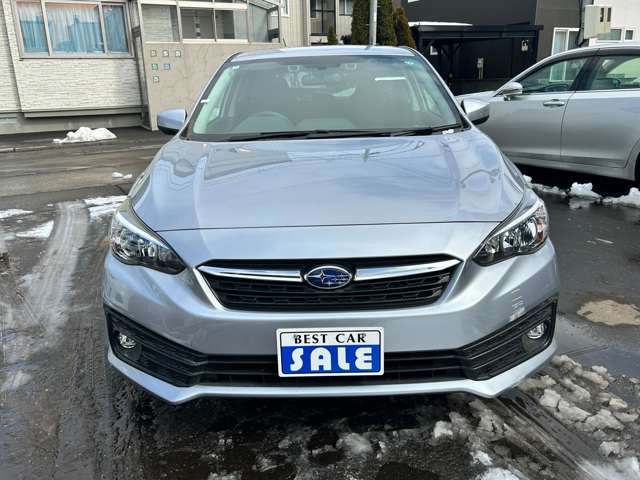 正面の画像です。