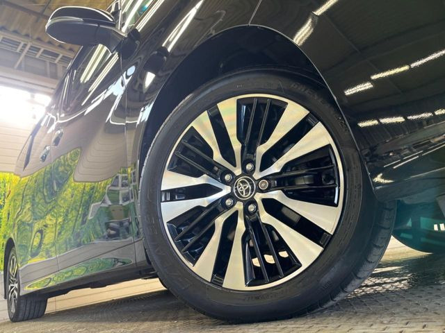 【純正18インチアルミホイール】外観にマッチした純正アルミホイールを装着しております。各種社外アルミホイールや、スタッドレスタイヤも取扱いしております。是非ご相談ください♪