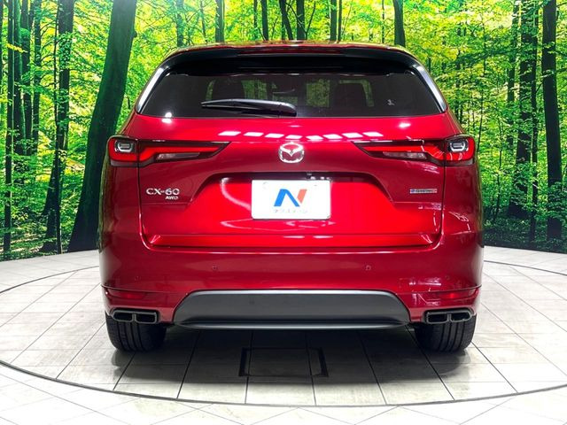 安心の最長10年・走行無制限保証(有償)をご用意。保証内容も充実はもちろん、無料点検&オイル交換や、年中無休の全国・24時間ロードサービスも付帯されておりますのでご安心下さい。