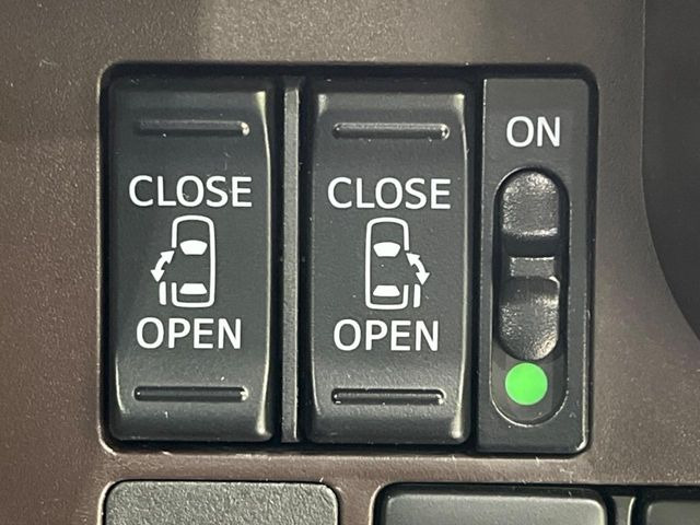 �y�����X���C�h�h�A�z���ԏ�ŗׂ̎ԂƂ̊Ԋu���������ɂ������A�X���C�h�h�A�Ȃ���S!�h�A�I�[�v������������炸�A�J�������L���̂ŏ��~�肪�Ƃ��Ă��ȒP�ł��B�傫�ȉו��̏o���������Ȃ���\��