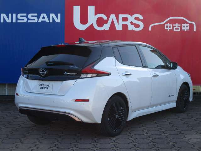 リーフX Vセレクション 90周年記念車