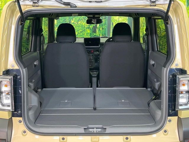 普段のお買い物や通勤、送迎等に十分な荷室スペースを確保しております。セカンドシートを倒すと、大きな荷物の積載も可能です♪