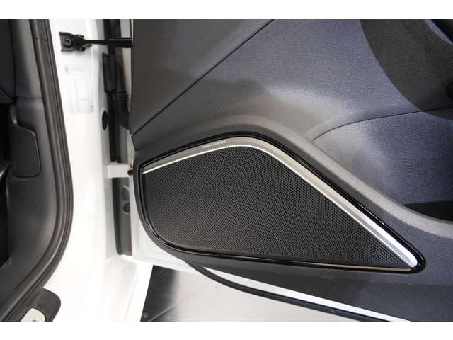 �y���y���C�I�t�@�N�g���[�Z���^�[�z�A���Ԑ��H��n�����J�j�b�N�̂ق��A �T�[�r�X�X�^�b�t���ݐЂ��v���ɂ�����ꂪ�\�ł��B�Z�[�t�e�B���[�_�[�ɂĂ��q�l�̂�����܂Ńs�b�N�A�b�v�T�[�r�X���s���Ă���܂��B