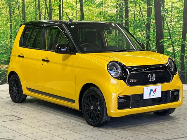 高透明度のガラス皮膜で撥水はもちろん、上質なツヤ・光沢を実現。紫外線や酸性雨から大切な愛車を保護し、色あせ・劣化を防止。「弾スプラッシュコート」、「弾プリミッサコート」からお選びいただけます。