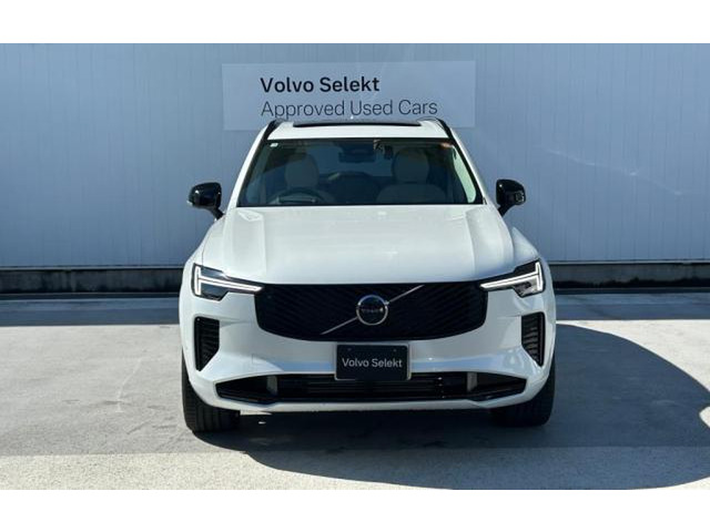 XC90ウルトラ T8 AWD プラグイン ハイブリッド 4WD