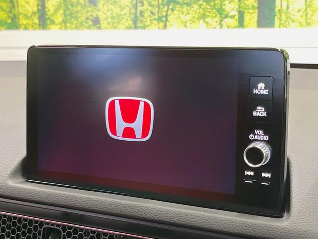 �y���[�J�[9�C���`�������[�i�r�z�l�C�̏����i�r�𑕔����Ă���܂��B�i�r�̎g���₷���͂������A�I�[�f�B�I�@�\���[��!�L�����v�◷�s�͂������A�ʋ΂┃�����ȂǕ��i�̃h���C�u���y�����Ȃ�͂���