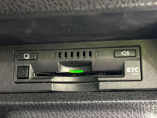 【ETC】高速道路の料金所をストレスなく通過!話題のスポットやサービスエリアに多い「スマートIC」利用時は必須のアイテムです。当店でセットアップを実施、ご納車当日からすぐにご利用いただけます!