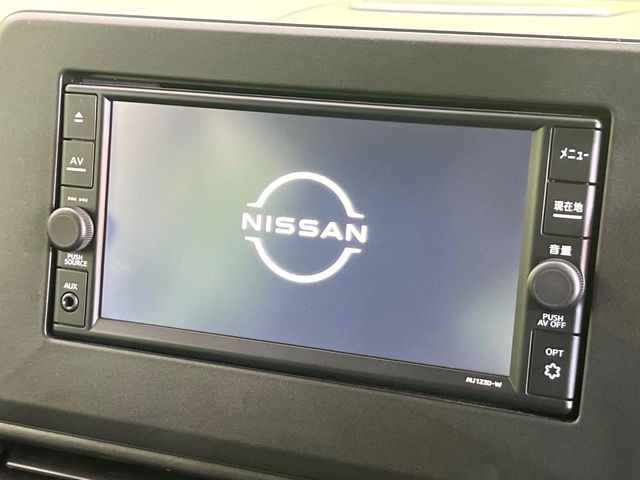 �y�����i�r�z�l�C�̏����i�r�𑕔����Ă���܂��B�i�r�̎g���₷���͂������A�I�[�f�B�I�@�\���[��!�L�����v�◷�s�͂������A�ʋ΂┃�����ȂǕ��i�̃h���C�u���y�����Ȃ�͂���