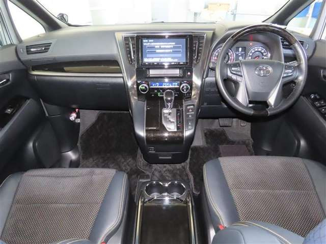 ヴェルファイア2.5 Z Aエディション ゴールデンアイズ