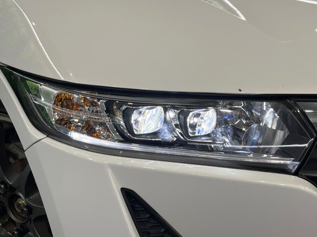 �yLED�w�b�h���C�g�z���V����ԑ��s�����ǍD�Ȏ��E���m�ۂ����S���ĉ^�]�ł��鍂�P�xLED�w�b�h���C�g�𑕔�!�_�����x�������A����d�͂��}�����Ă��܂��B