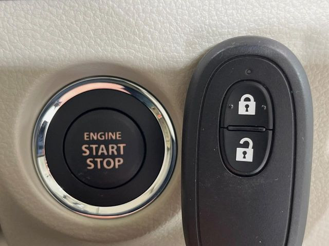 �y�L�[���X�X�^�[�g�V�X�e���z�J�o����|�P�b�g�ɓ��ꂽ�܂܂ł��h�A�̎{���E�������\�ȃX�}�[�g�L�[�𑕔��B�G���W���̃I���E�I�t�����J�M�����o���K�v����������Ƃ��Ă��֗��ł���