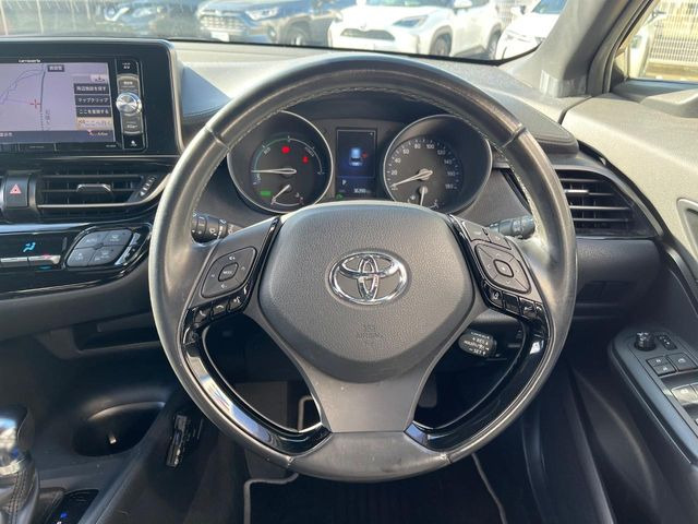 �y�����v�����X�e�A�����O�z�㎿�Ȋv���g�p���邱�ƂŁA��ɂ����������݂ƂĂ��^�]���₷���n���h���ł���