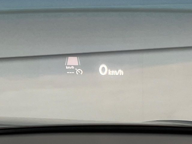 ���w�b�h�A�b�v�f�B�X�v���C:���݂̑��x�⑖�s�����f�W�^���\���ŉ^�]�ȑO���̃K���X�ɓ��e!�^�]���A���������炳���K�v�ȏ����m�F�ł���̂łƂ��Ă��֗��ň��S!