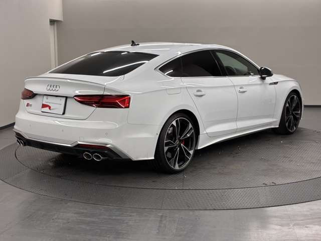 S5スポーツバック3.0 4WD