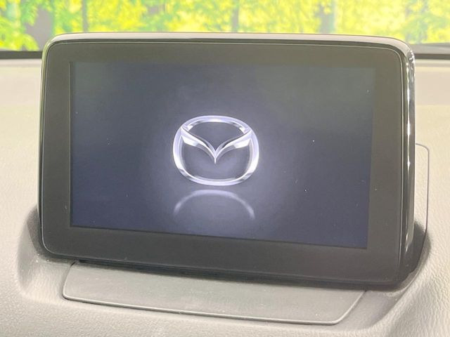 �y�����i�r�z�l�C�̏����i�r�𑕔����Ă���܂��B�i�r�̎g���₷���͂������A�I�[�f�B�I�@�\���[��!�L�����v�◷�s�͂������A�ʋ΂┃�����ȂǕ��i�̃h���C�u���y�����Ȃ�͂���