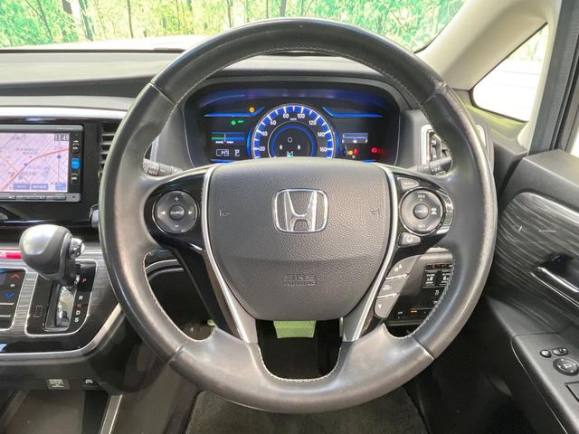 �y�����v�����X�e�A�����O�z�㎿�Ȋv���g�p���邱�ƂŁA��ɂ����������݂ƂĂ��^�]���₷���n���h���ł���