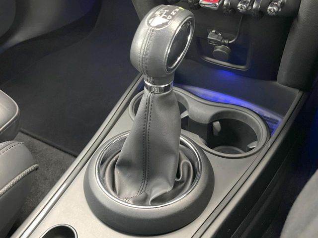 ��MT���[�h�t��AT:�ʏ�͎����ł����Ȃ���ϑ�(�M�A�`�F���W)���h���C�o�[�̑���ɂ���ĈӐ}�I�ɕς�����V�X�e���ł��B����w���i�̃h���C�u�����y���݂��������܂�!