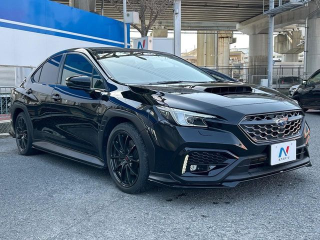 �ySTI�G�A���p�b�P�[�W�z�t�����g�E�T�C�h�E���A��STI�̃G�A���œ���B�O�ς̃X�|�[�e�B�[�����ۗ������Ă���邾���łȂ��A�������s���̋�̓o�����X���œK�����Ă���܂��B