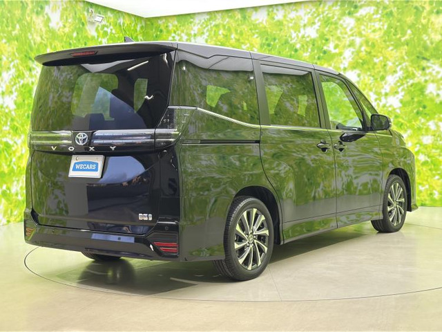 ヴォクシー1.8 ハイブリッド S-Z