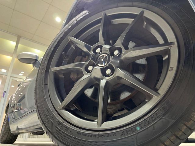 �y����16�C���`�A���~�z�C�[���z�O�ςɃ}�b�`���������A���~�z�C�[���𑕒����Ă���܂��B�e��ЊO�A���~�z�C�[����A�X�^�b�h���X�^�C�����戵�����Ă���܂��B���񂲑��k����������