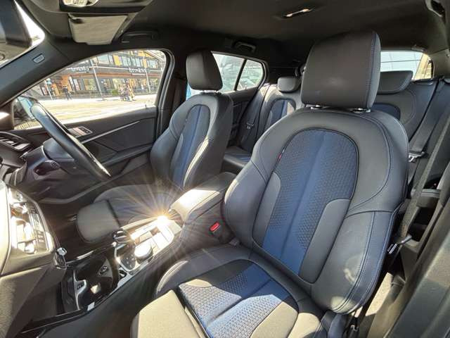 1シリーズ118i Mスポーツ DCT