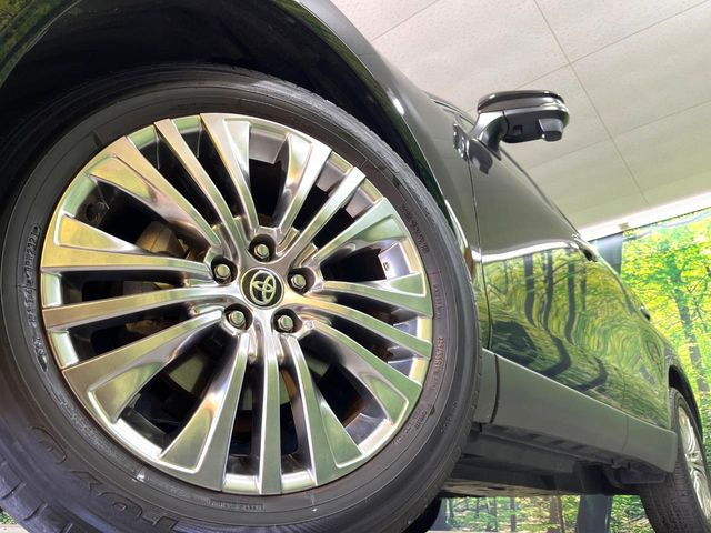 �y����19�C���`�A���~�z�C�[���z�O�ςɃ}�b�`���������A���~�z�C�[���𑕒����Ă���܂��B�e��ЊO�A���~�z�C�[����A�X�^�b�h���X�^�C�����戵�����Ă���܂��B���񂲑��k����������