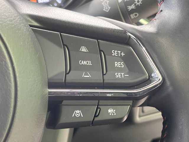 【マツダ・レーダークルーズコントロール】高速道路での長距離走行が楽に!自動で速度を保つクルーズコントロールが、衝突軽減システムと連携し、前方の車両を感知して車間を保つように速度調節してくれます!!