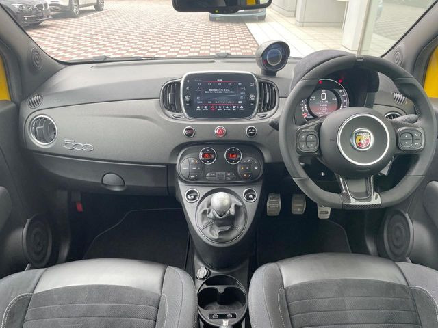 �A���ԃO���[�v���݌ɐ���2,000��!�S���̌n��X���烁�[�J�[�E�Ԏ��킸���Љ�o����̂ŁA���Ȃ��Ƀs�b�^���̂��Ԃ�������͂��ł���܂��͂��₢���킹��������