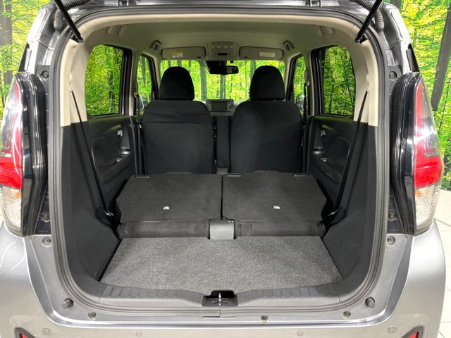 ���i�̂���������ʋ΁A���}���ɏ\���ȉ׎��X�y�[�X���m�ۂ��Ă���܂��B�Z�J���h�V�[�g��|���ƁA�傫�ȉו��̐ύڂ��\�ł���