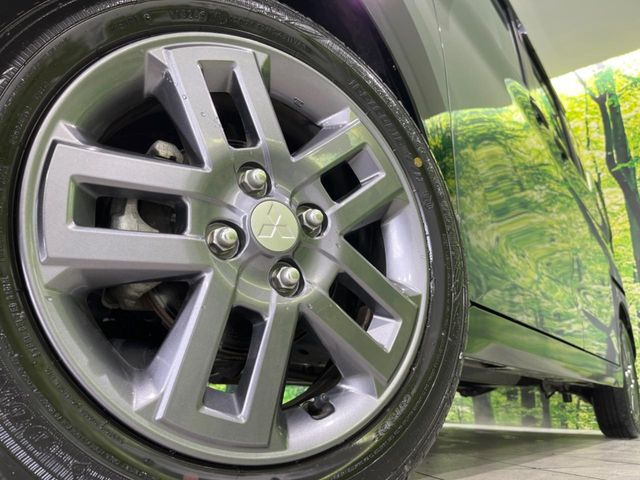 �y����15�C���`�A���~�z�C�[���z�O�ςɃ}�b�`���������A���~�z�C�[���𑕒����Ă���܂��B�e��ЊO�A���~�z�C�[����A�X�^�b�h���X�^�C�����戵�����Ă���܂��B���񂲑��k����������