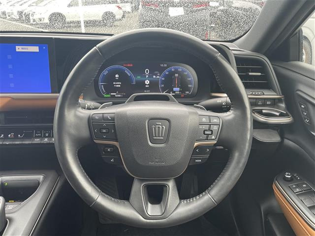 クラウンクロスオーバー2.4 RS アドバンスト E-Four advanced 4WD