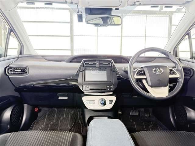 プリウス1.8 S セーフティ プラス