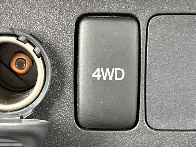 4WD�̂��Ԃł��̂ŁA�ᓹ�ł����S�ł���~��n�n��ɂ��Z�܂��̕��ȊO�ɂ��A�E�B���^�[�X�|�[�c����̕���~��n��֋A�Ȃ����@�������ɂ���������!