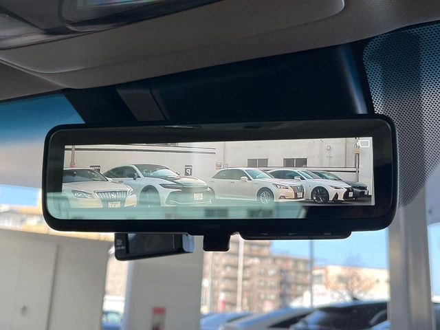 �y�f�W�^���C���i�[�~���[�z��Ȃ̑傫�ȉו��⓯��҂Ō�����m�F���Â炢���ł����S!�J�������B�e�����ԗ�����̉f�������[���~���[���ɕ\���B�N���A�Ȏ��E�ŏ󋵂̊m�F���\�ł�!