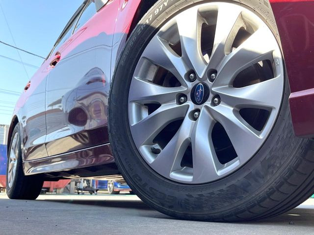 �y�����A���~�z�C�[���z�O�ςɃ}�b�`���������A���~�z�C�[���𑕒����Ă���܂��B�e��ЊO�A���~�z�C�[����A�X�^�b�h���X�^�C�����戵�����Ă���܂��B���񂲑��k����������