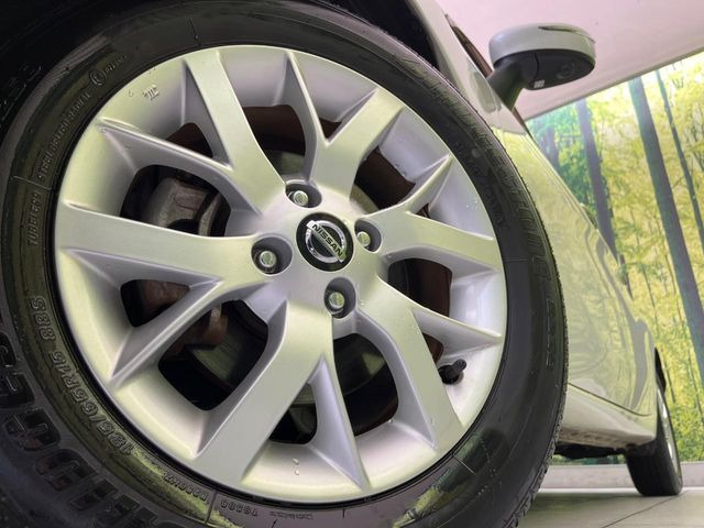 �y����15�C���`�A���~�z�C�[���z�O�ςɃ}�b�`���������A���~�z�C�[���𑕒����Ă���܂��B�e��ЊO�A���~�z�C�[����A�X�^�b�h���X�^�C�����戵�����Ă���܂��B���񂲑��k����������