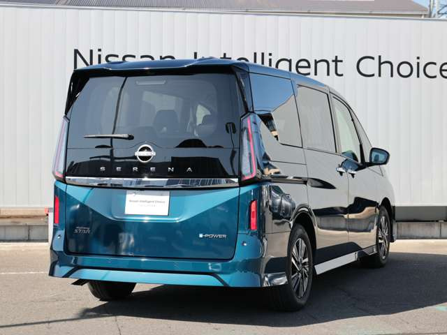 セレナ1.4 e-POWER ハイウェイスターV