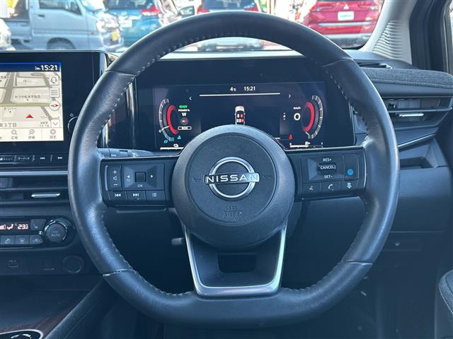 ノートオーラ1.2 G レザーエディション